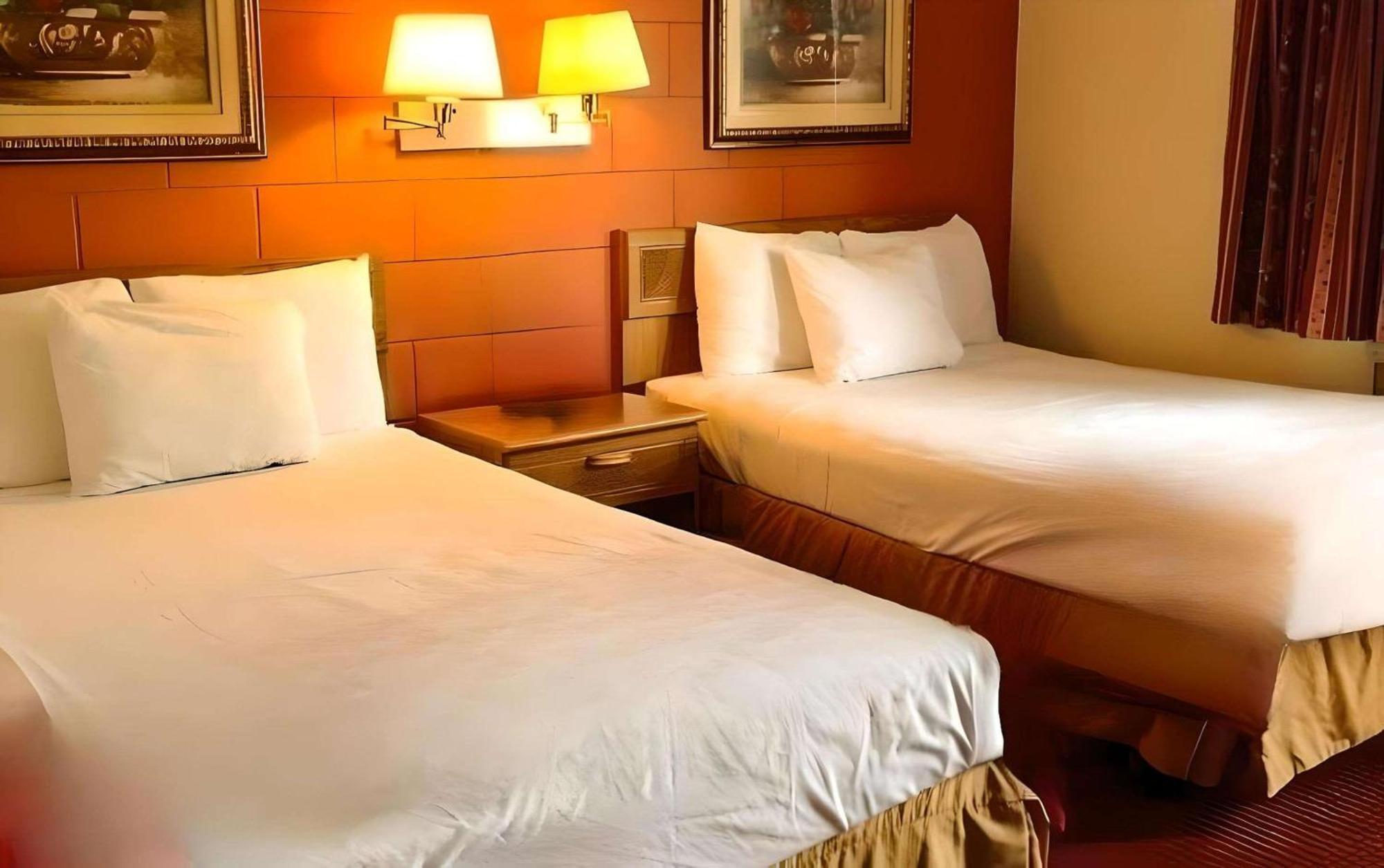 Rodeway Inn Manchester Екстериор снимка