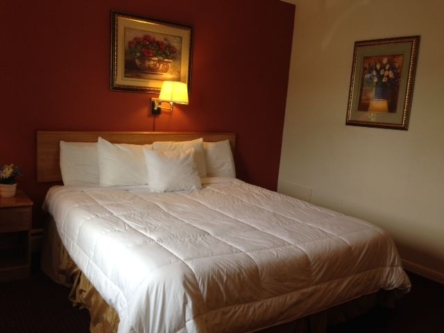 Rodeway Inn Manchester Стая снимка