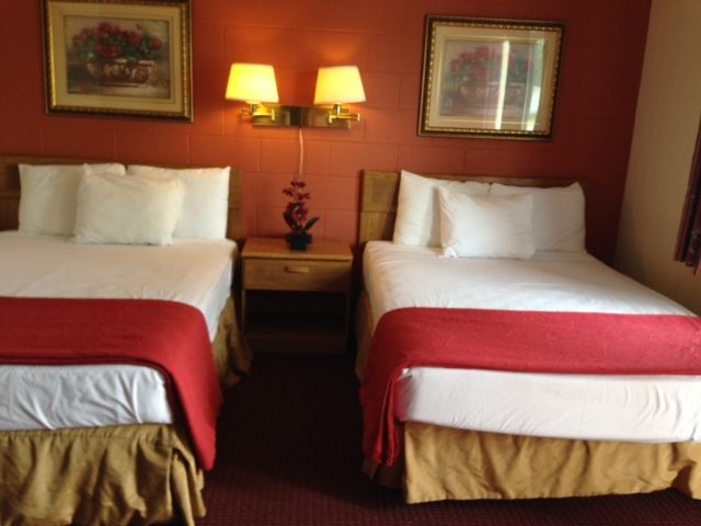 Rodeway Inn Manchester Стая снимка